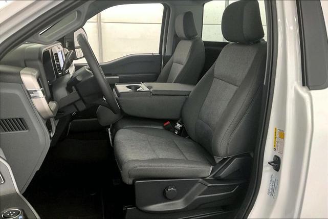 Photo of 2025 Oxford White Ford F-350