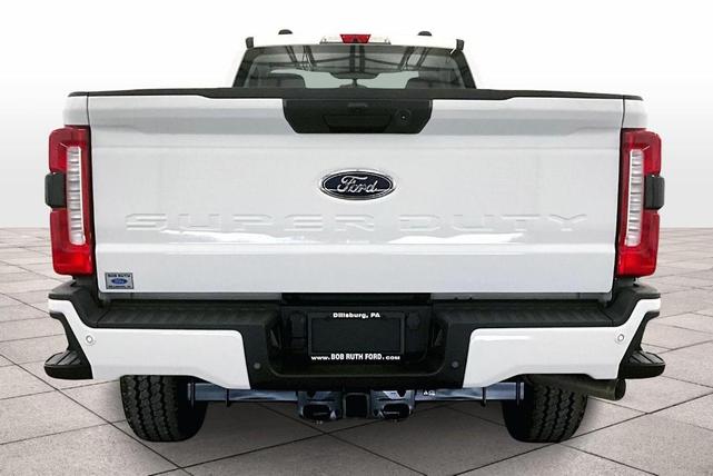 Photo of 2025 Oxford White Ford F-350
