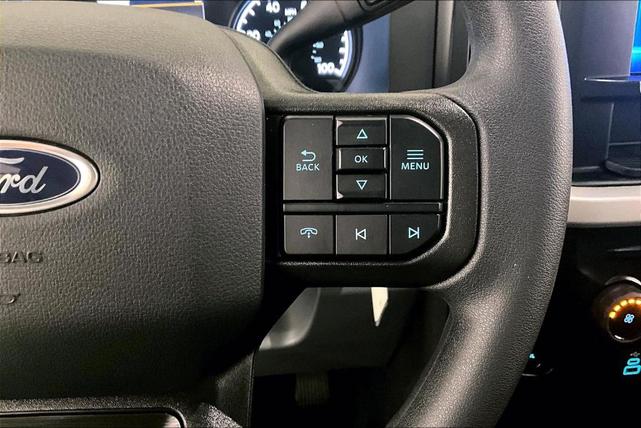 Photo of 2025 Oxford White Ford F-350