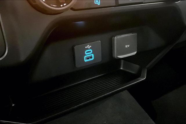 Photo of 2025 Oxford White Ford F-350