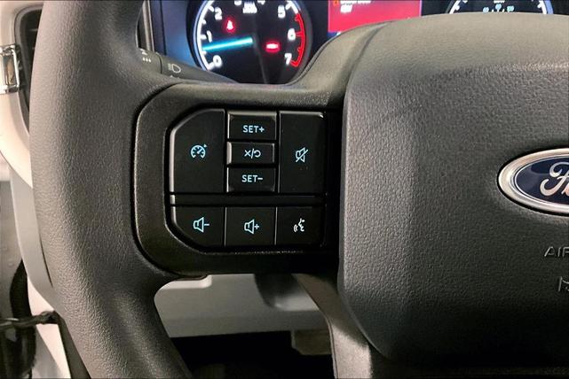 Photo of 2025 Oxford White Ford F-350