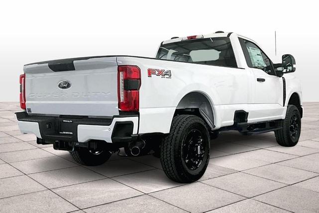 Photo of 2025 Oxford White Ford F-350