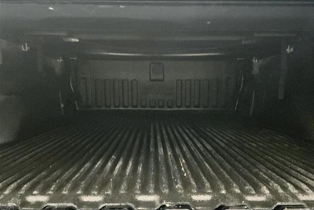 Photo of 2016 Onyx Black GMC Sierra 1500