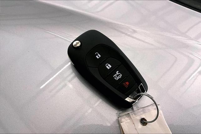 Photo of 2020 Silver Ice Metallic Chevrolet Sonic