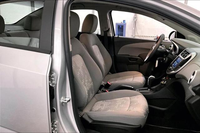 Photo of 2020 Silver Ice Metallic Chevrolet Sonic