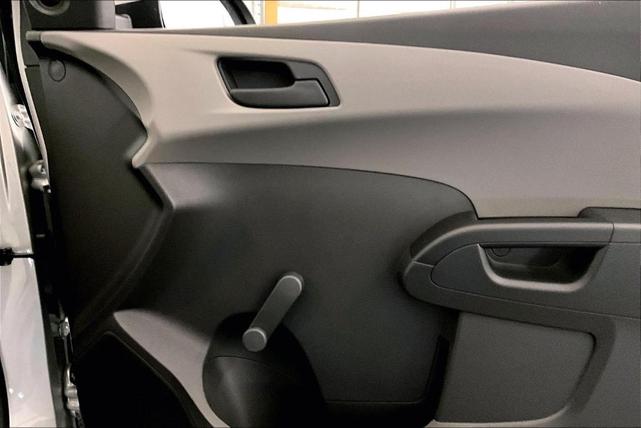 Photo of 2020 Silver Ice Metallic Chevrolet Sonic