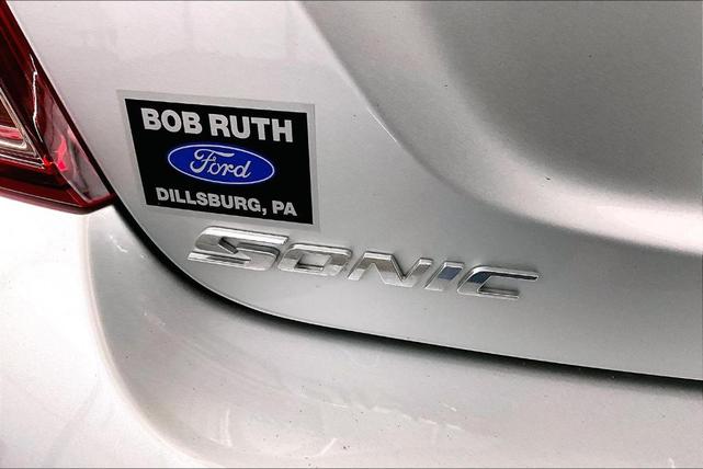 Photo of 2020 Silver Ice Metallic Chevrolet Sonic