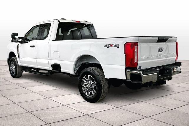 Photo of 2025 Oxford White Ford F-350
