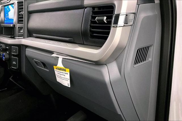 Photo of 2025 Oxford White Ford F-350