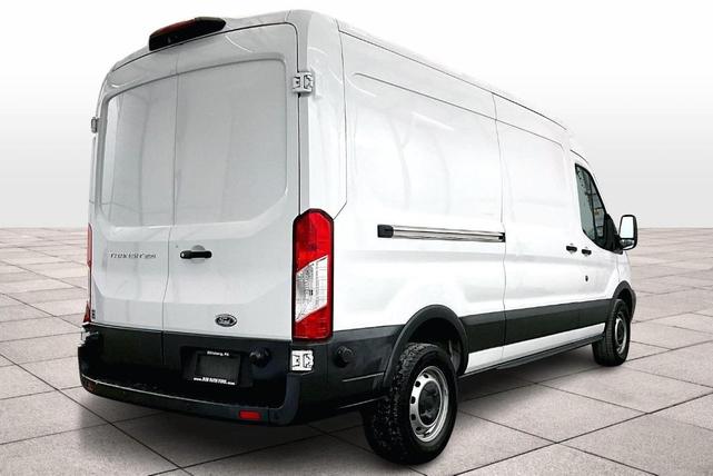 Photo of 2018 Oxford White Ford Transit-250