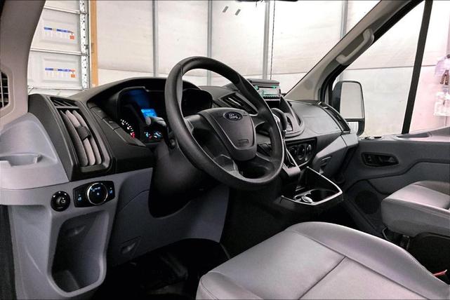Photo of 2018 Oxford White Ford Transit-250