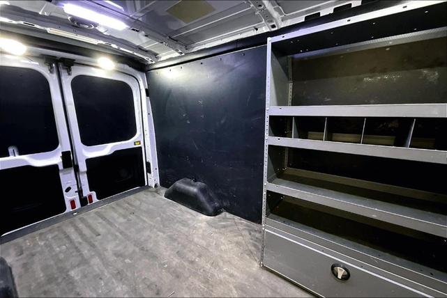 Photo of 2018 Oxford White Ford Transit-250