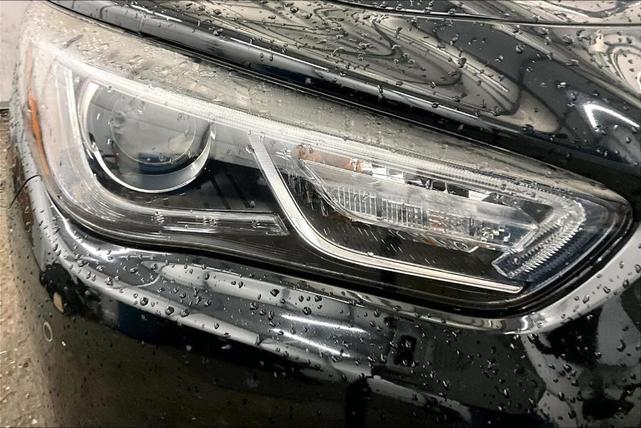 Photo of 2017 Black INFINITI QX60
