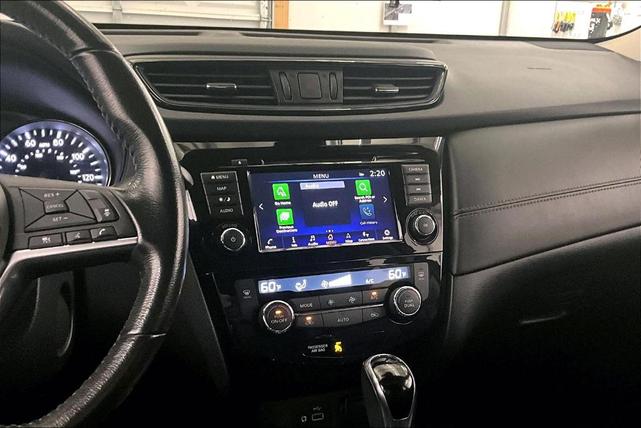 Photo of 2018 Caspian Blue Nissan Rogue