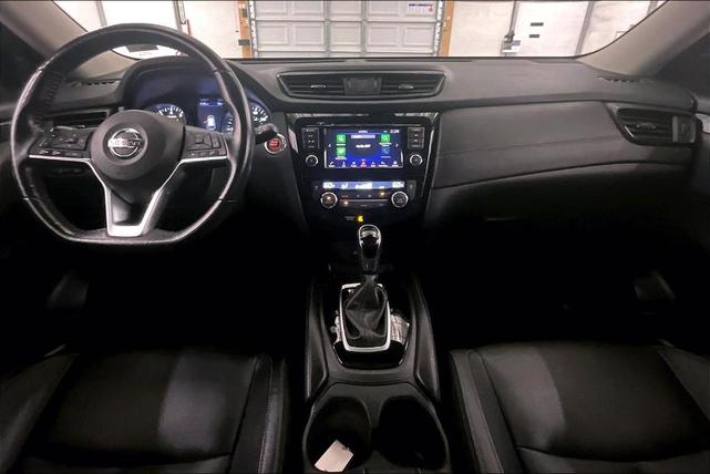 Photo of 2018 Caspian Blue Nissan Rogue