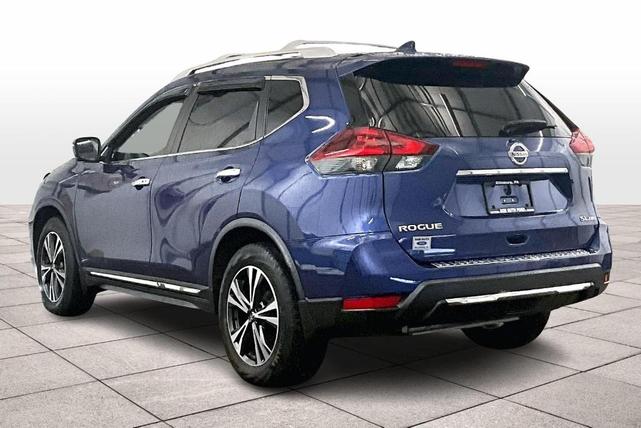 Photo of 2018 Caspian Blue Nissan Rogue
