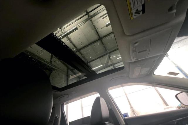 Photo of 2018 Caspian Blue Nissan Rogue