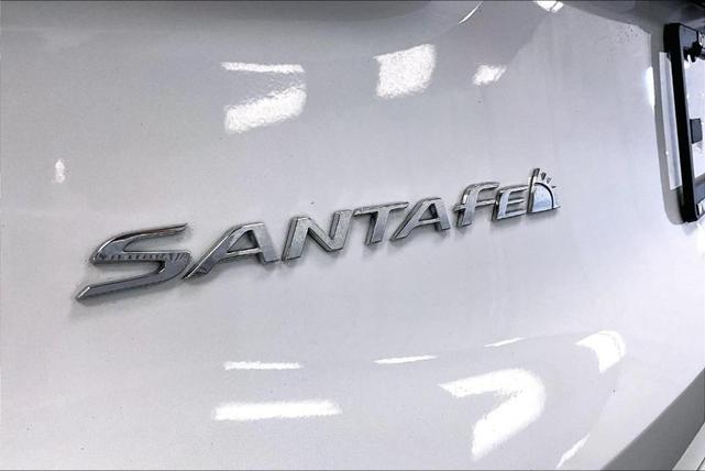 Photo of 2022 Quartz White Hyundai SANTA FE