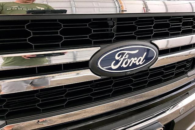 Photo of 2025 Agate Black Metallic Ford F-150