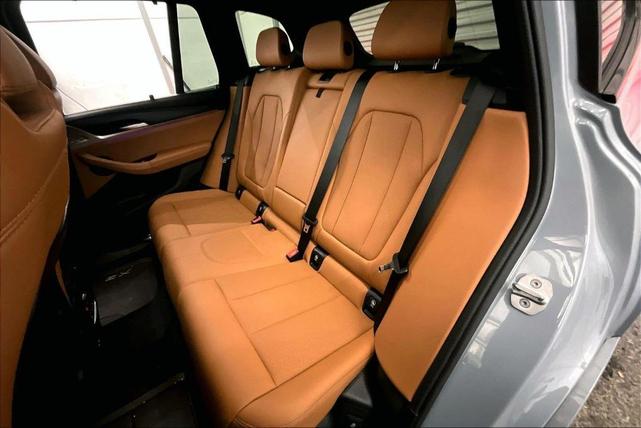 Photo of 2022 Gray Metallic BMW X3