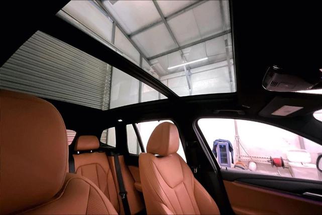 Photo of 2022 Gray Metallic BMW X3