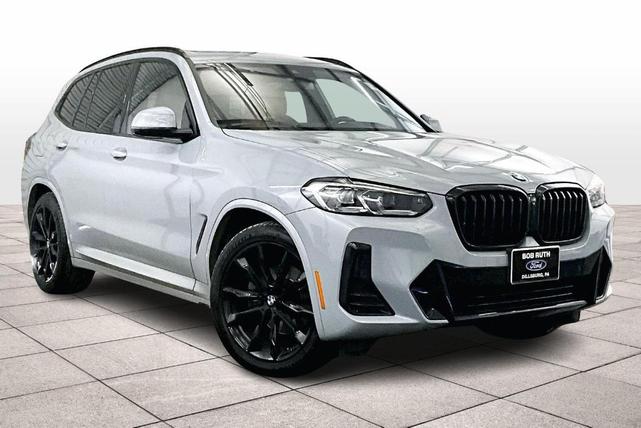 Photo of 2022 Gray Metallic BMW X3