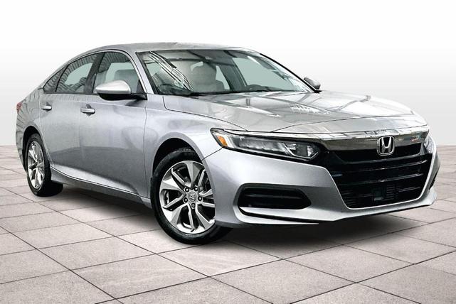 Photo of 2018 Lunar Silver Metallic Honda Accord