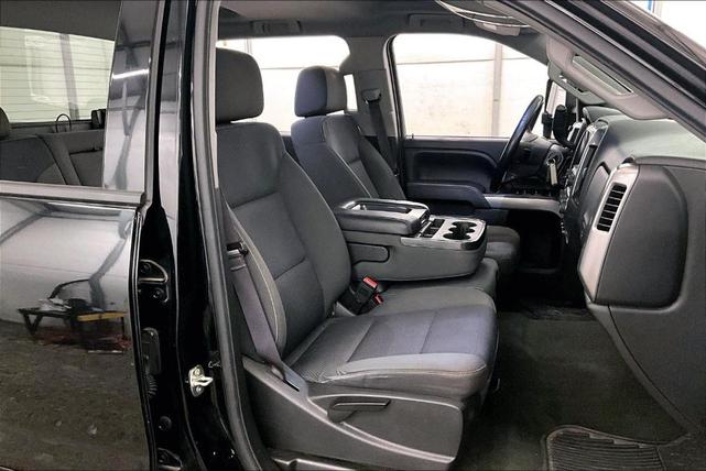 Photo of 2016 Black Chevrolet Silverado 2500