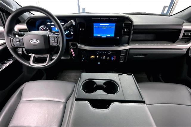 Photo of 2023 Oxford White Ford F-250