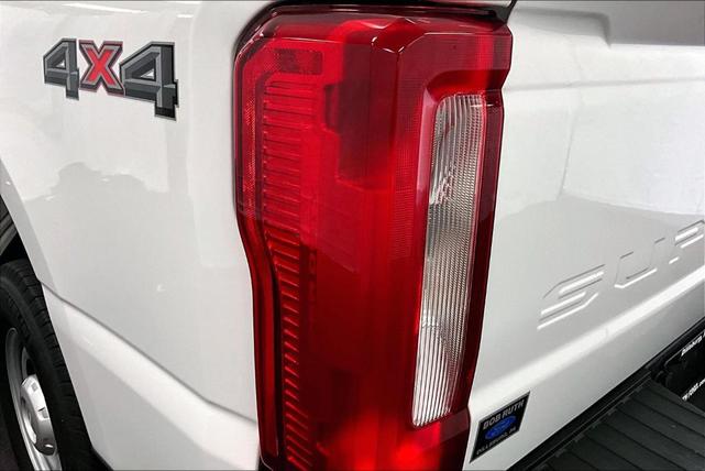 Photo of 2023 Oxford White Ford F-250