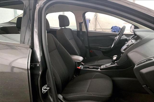 Photo of 2016 Magnetic Ford Focus