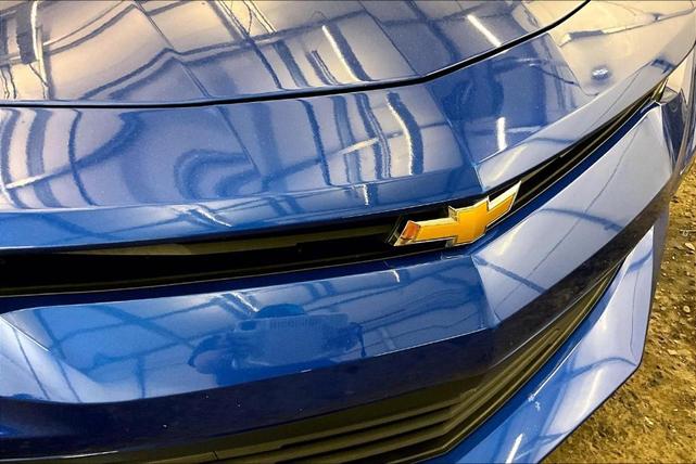 Photo of 2018 Hyper Blue Metallic Chevrolet Camaro