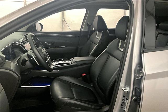 Photo of 2024 Shimmering Silver Hyundai TUCSON Hybrid