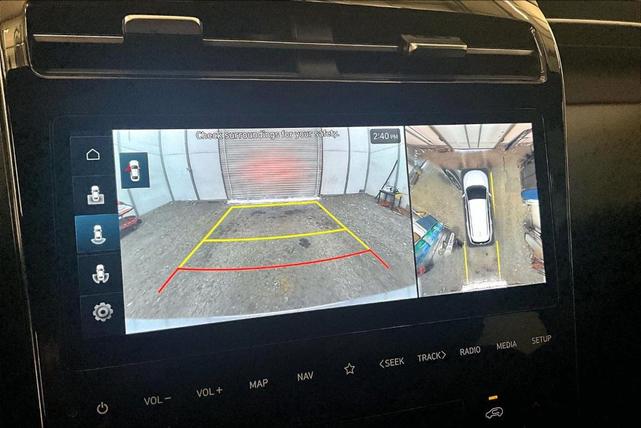 Photo of 2024 Shimmering Silver Hyundai TUCSON Hybrid