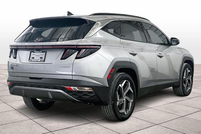 Photo of 2024 Shimmering Silver Hyundai TUCSON Hybrid