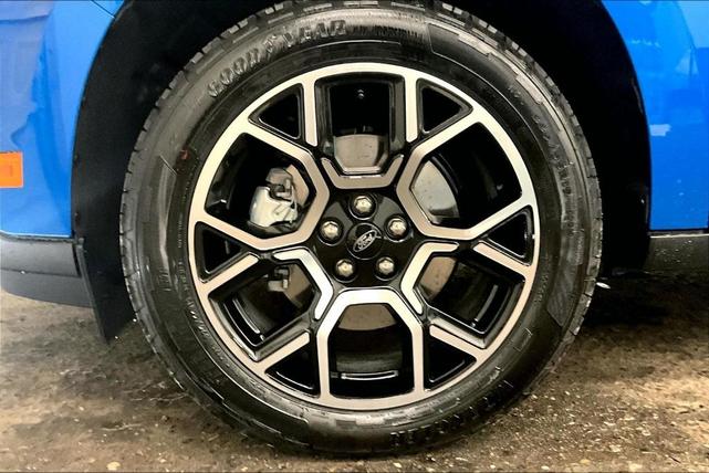 Photo of 2025 Blue Ford Maverick