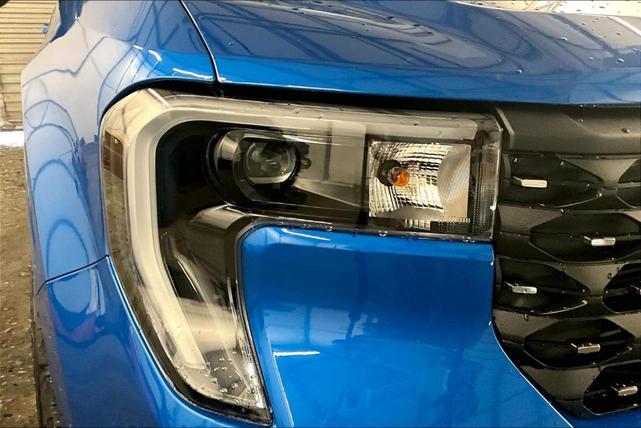 Photo of 2025 Blue Ford Maverick