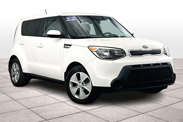 Photo of 2016 Clear White Kia Soul