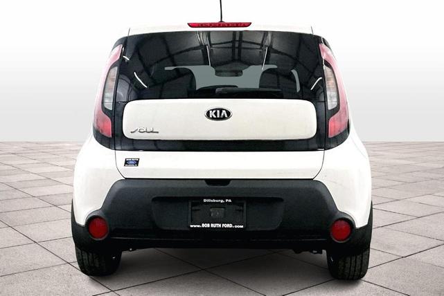 Photo of 2016 Clear White Kia Soul