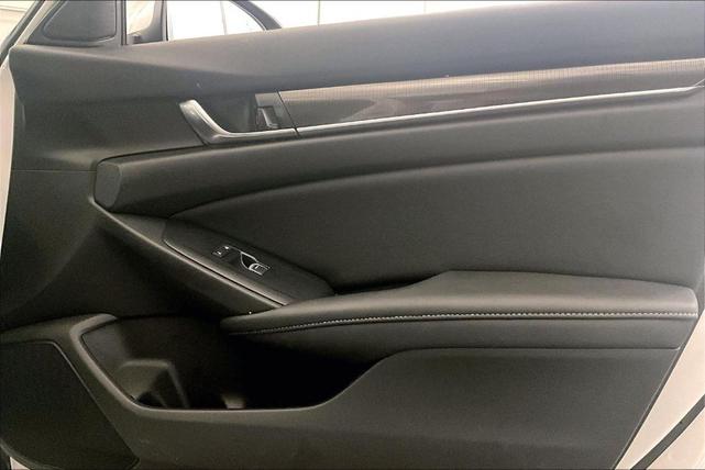 Photo of 2020 Platinum White Pearl Honda Accord