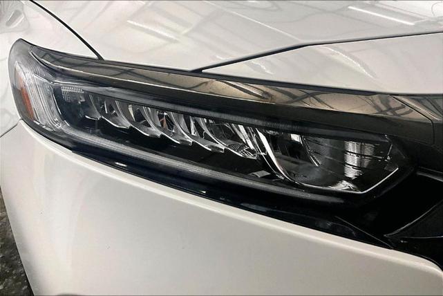 Photo of 2020 Platinum White Pearl Honda Accord