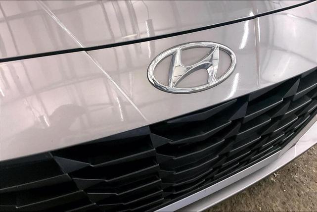 Photo of 2023 Metal Hyundai ELANTRA