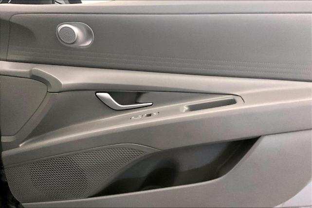 Photo of 2023 Metal Hyundai ELANTRA