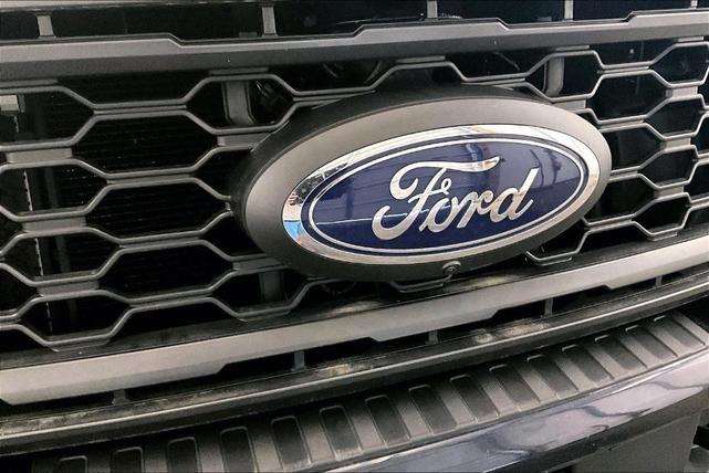 Photo of 2023 Antimatter Blue Metallic Ford F-250