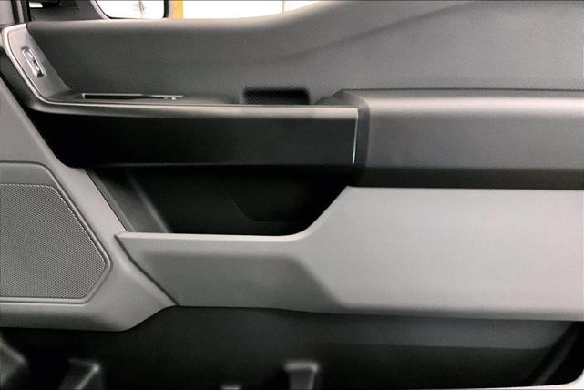 Photo of 2025 Oxford White Ford F-150