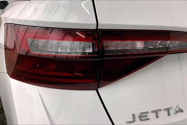 Photo of 2024 Pure White Volkswagen Jetta