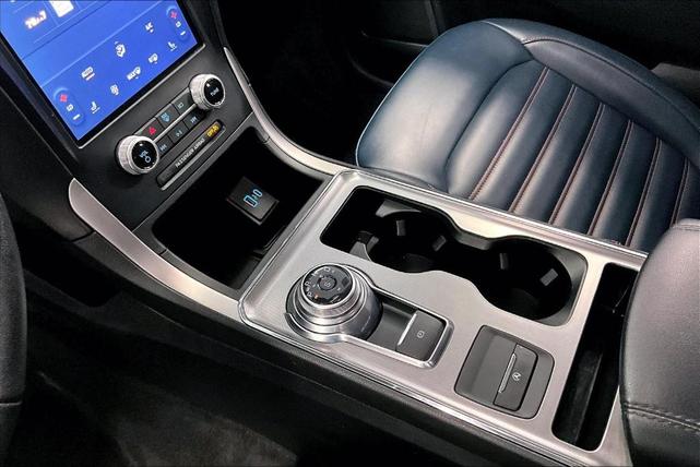 Photo of 2022 Stone Blue Metallic Ford Edge
