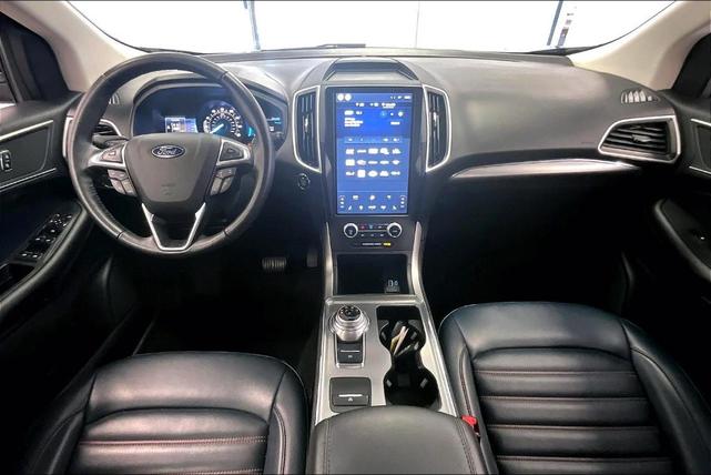 Photo of 2022 Stone Blue Metallic Ford Edge
