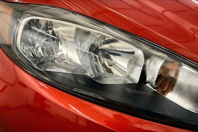 Photo of 2019 Hot Pepper Red Metallic Tinted Clearcoat Ford Fiesta