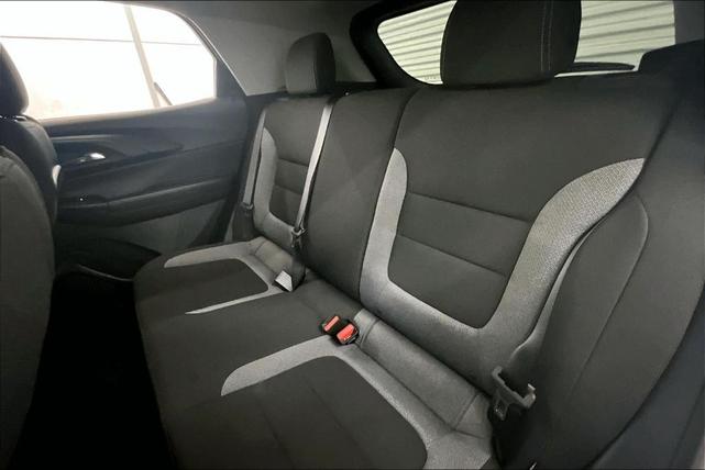 Photo of 2023 Summit White Chevrolet Trailblazer